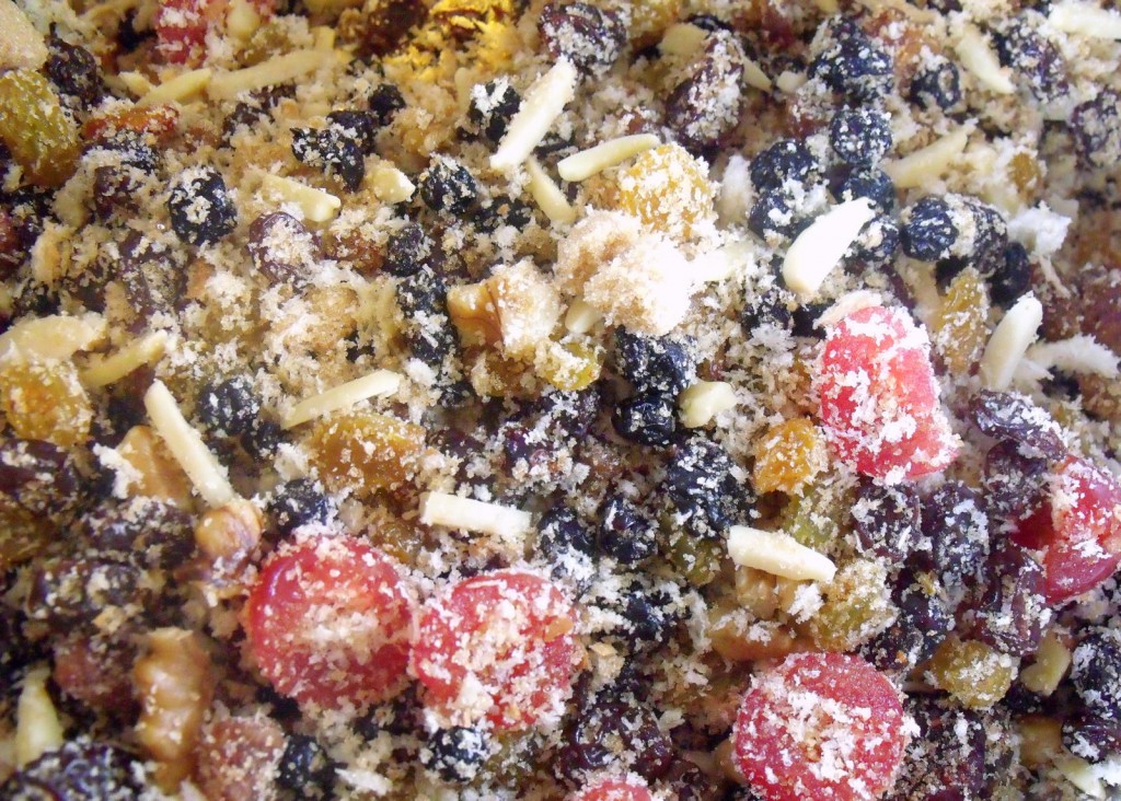 Bread crumbs mixed with dried fruit