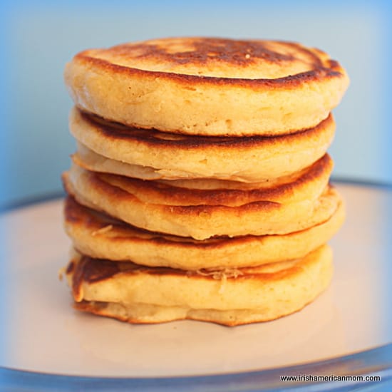 https://www.irishamericanmom.com/wp-content/uploads/2015/01/A-tower-of-Scottish-pancakes-or-drop-scones.jpg