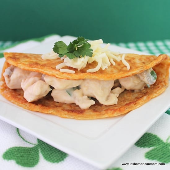 Crêpe Boxty avec garniture au poulet salé