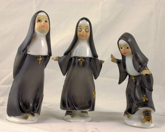 Three nuns in a row - cute statues of nuns | Irish American Mom Three nuns in a row - cute statues of nuns
