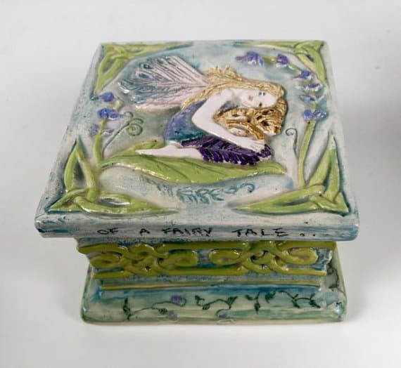 handpainted-ceramic-trinket-box-with-an-irish-fairy-and-celtic-patterning-design | Irish American Mom Celtic trinket box featuring an Irish fairy