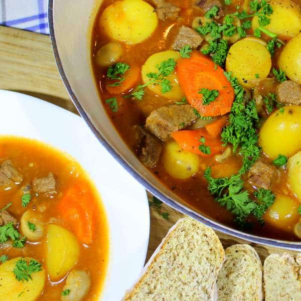 Farmhouse beef stew is an Irish recipe | Irish American Mom Irish farmhouse beef stew recipe