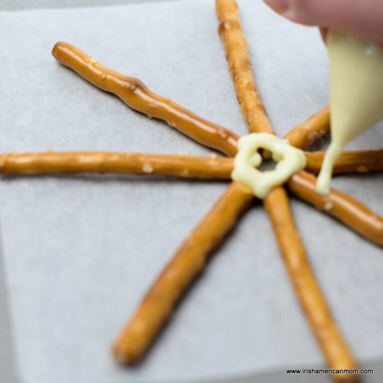 Homemade Chocolate Pretzel Spider s For Halloween