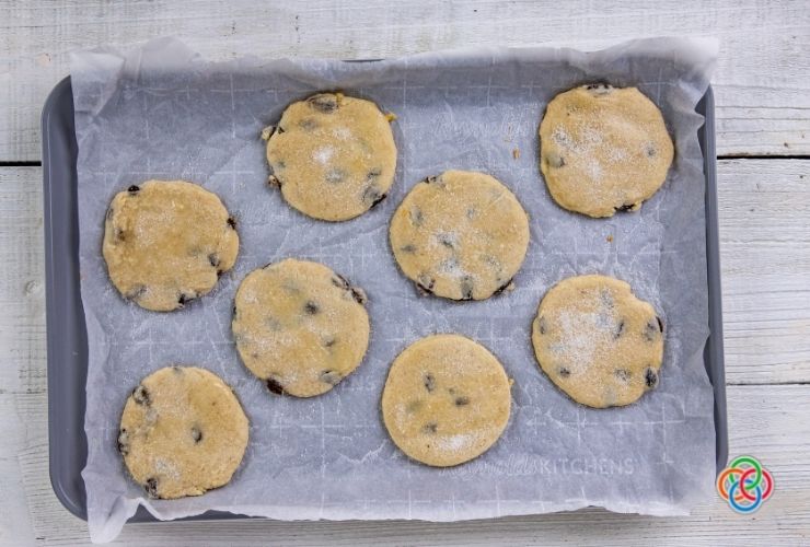 Freshly baked Easter biscuits | Irish American Mom Raisin cookies dusted in sugar