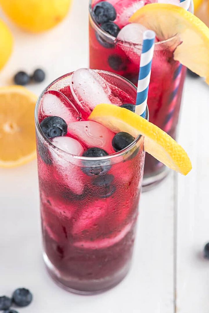 Glasses of blueberry lemonade