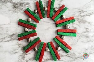 Clothespin wreath craft